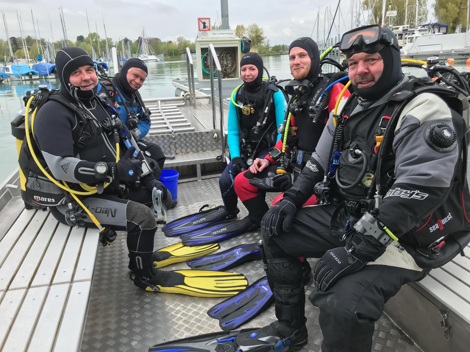 Taucher auf dem Boot