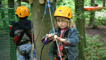 Klettermaxe im KLetterwald Schwindelfrei